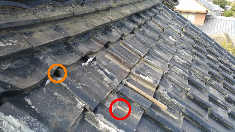 修理前の土葺き屋根